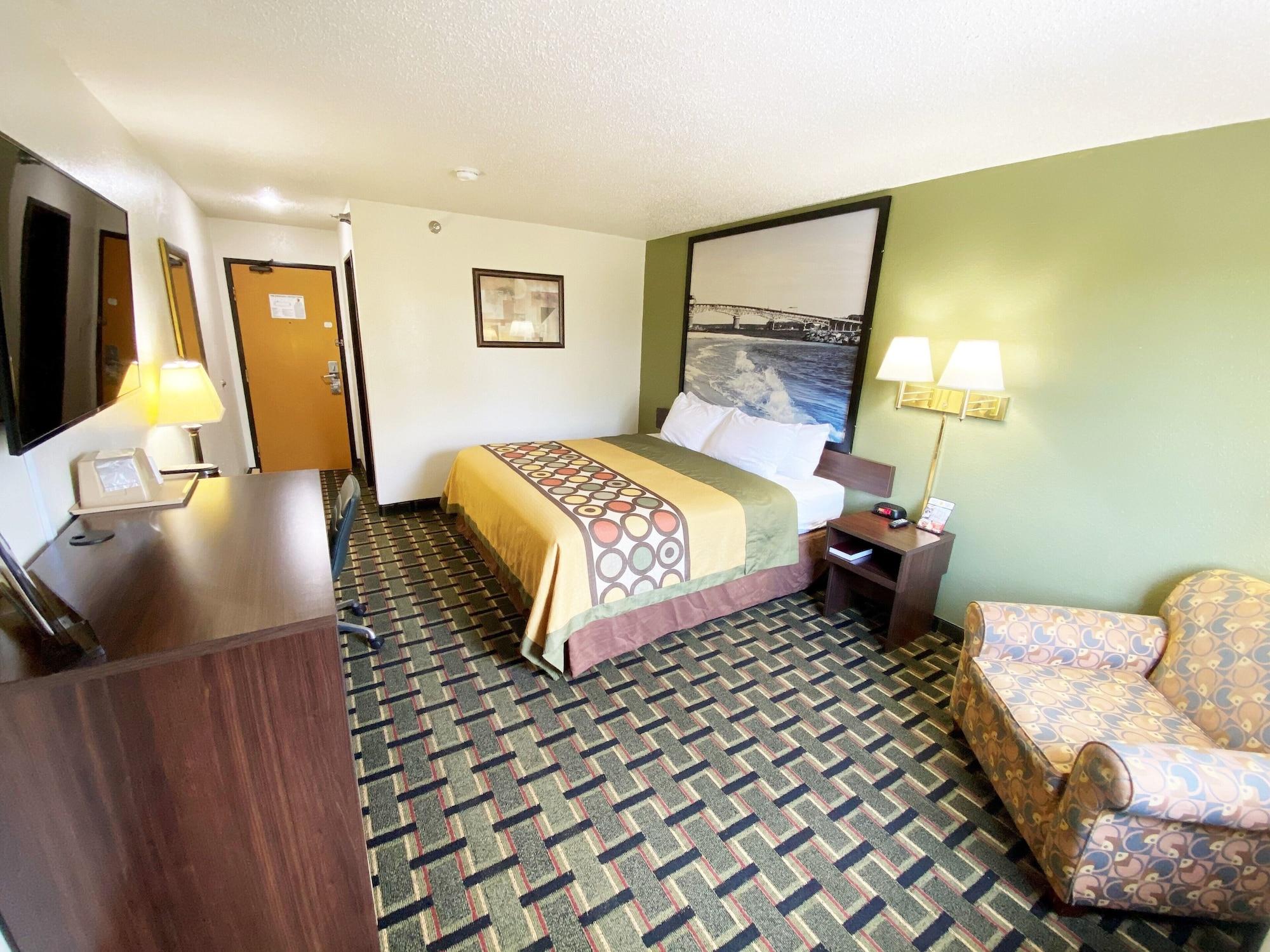 Super 8 By Wyndham Newport News/Jefferson Ave. Hotel Bagian luar foto